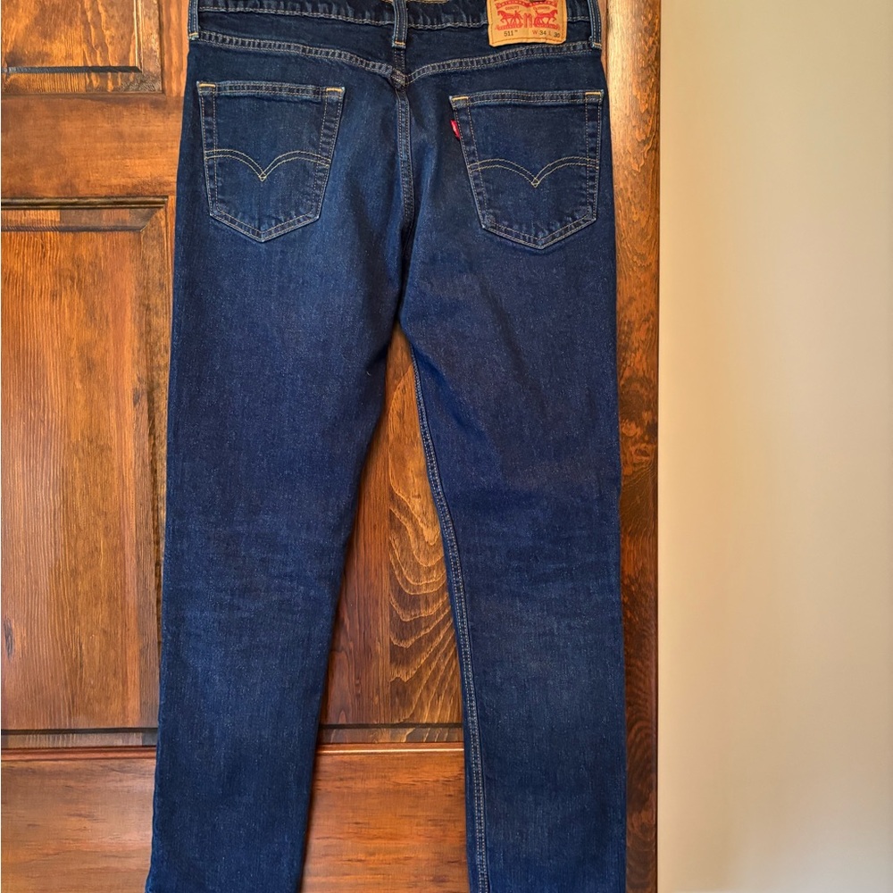 Levi's Blue Straight Jeans with Classic Style